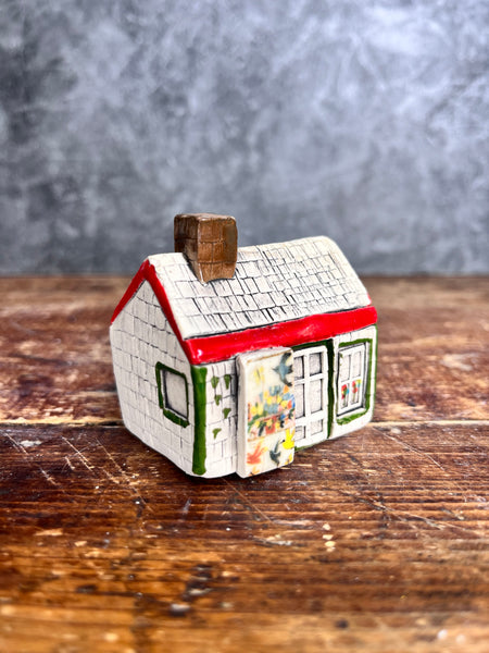 Maud Lewis Miniature House Replica